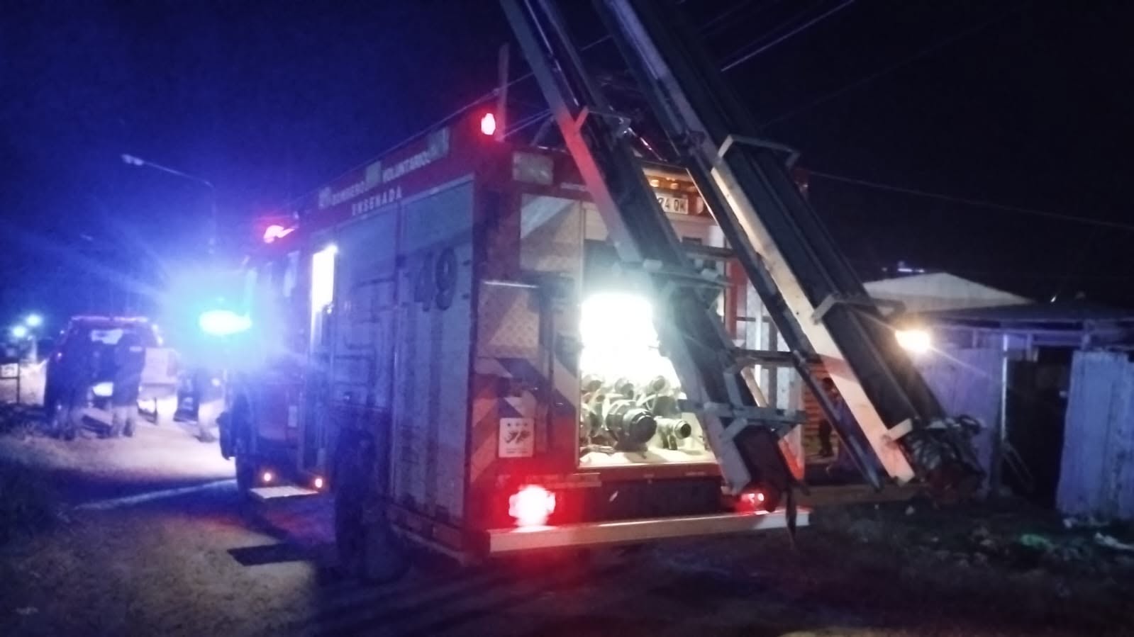 Incendio de vivienda en Punta Lara